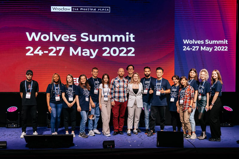 volunteers wolves summit 15