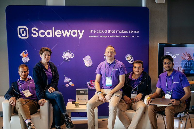 Hybrid Expo Zone during Wolves Summit, Scaleway booth